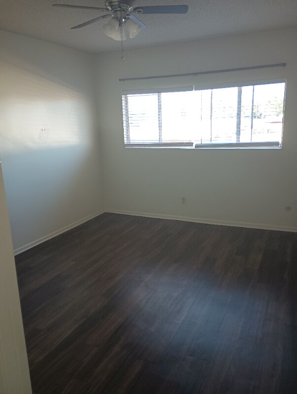 Building Photo - 629 E Queen St