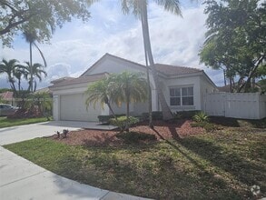 Building Photo - 712 Juniper Ln