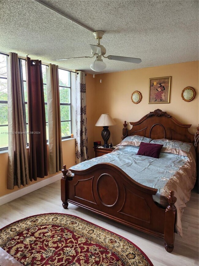 Foto del edificio - 7321 NW 18th St