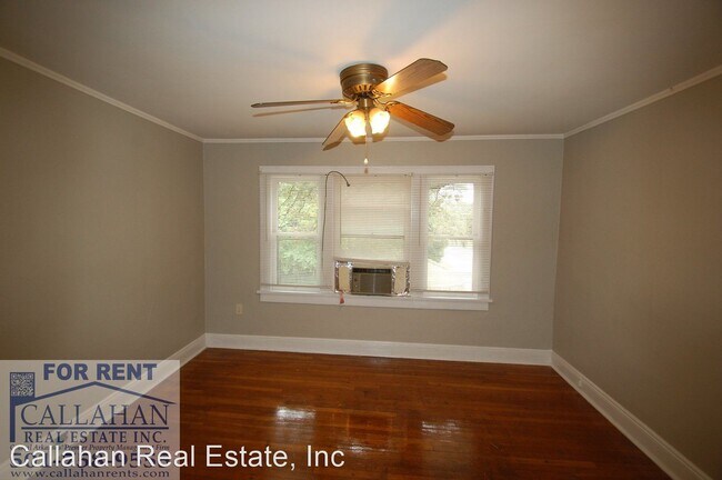 Building Photo - 2 br, 1 bath House - 101 Thayer St Unit B