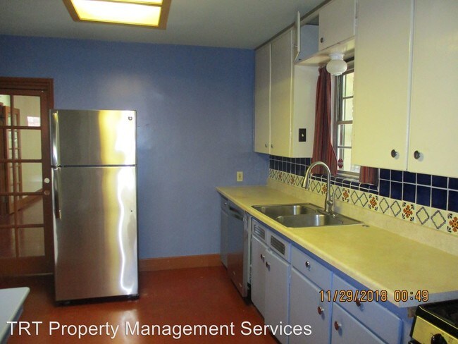 Building Photo - 2 br, 1 bath House - 2718 E WAVERLY ST