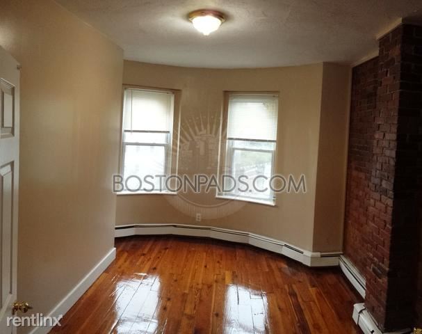Building Photo - 1280 Massachusetts Ave