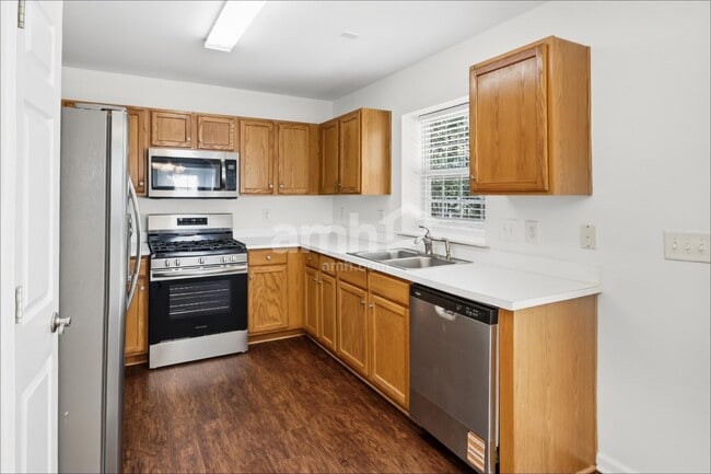 Foto del edificio - 1442 Deer Forest Dr