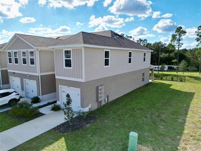 Building Photo - 405 Sedgewick Dr