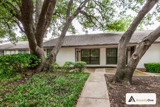 Building Photo - 13719 Flagstone Ln