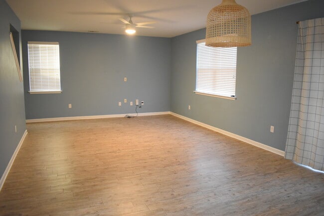 Foto del edificio - 145 Presley Ln