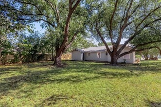 Building Photo - 1528 Ave P