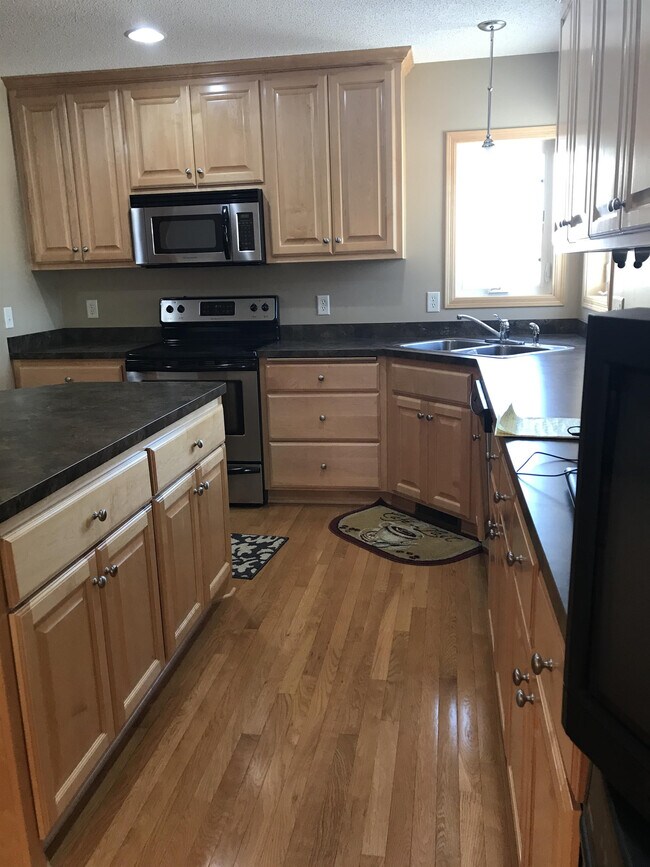 2210 Longhorn Ln, Buffalo, MN 55313 House Rental in Buffalo, MN