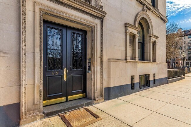 Building Photo - 419 Commonwealth Ave