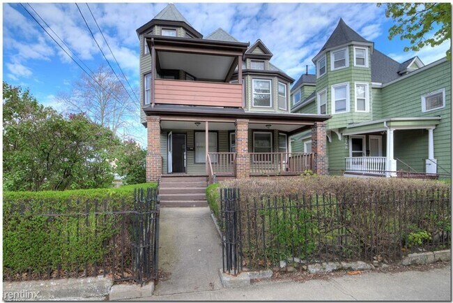 Foto del edificio - 2160 Murray Hill Rd