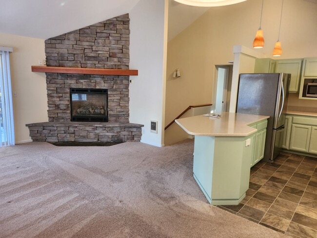 Foto del edificio - $200.00 Rent Credit Incentive each month w...