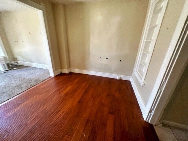 Building Photo - 3916 Quivas Street