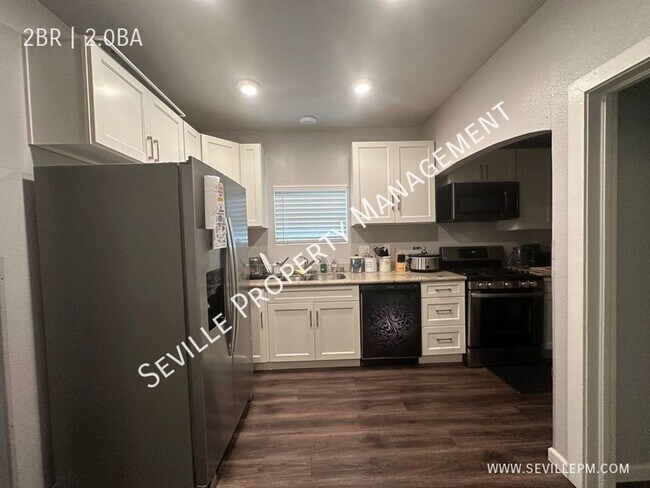 Building Photo - PRICE IMPROVED: REMODELED 2BR / 2BA FULLY ...