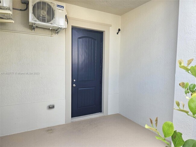 Building Photo - 27523 SW 139th Psge