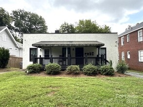 Building Photo - 707 Grandin Rd