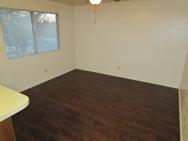 Building Photo - 464 E 7800 S