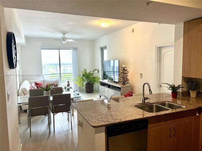 Building Photo - 1830 Radius Dr