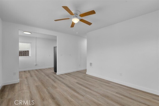 Foto del edificio - 908 Manhattan Ave
