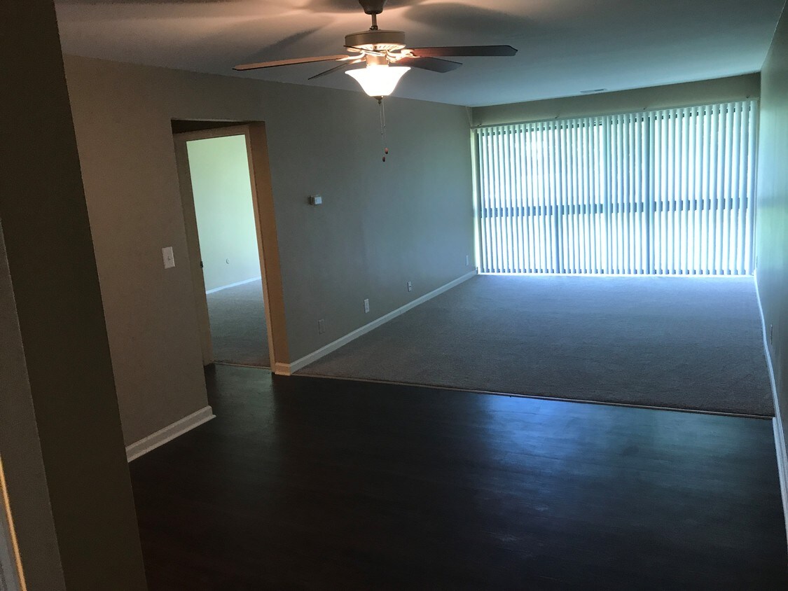 Primary Photo - 3260 Lindenwood Dr