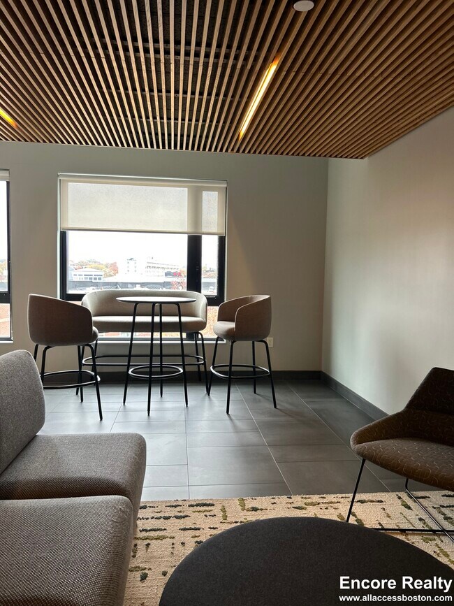 Foto del edificio - 150 Camden St