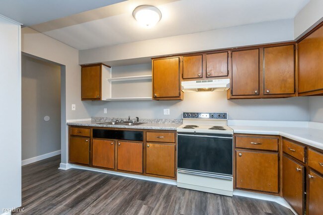 Foto del edificio - 3 br, 2 bath  - 1815 W 40th St Apt 1