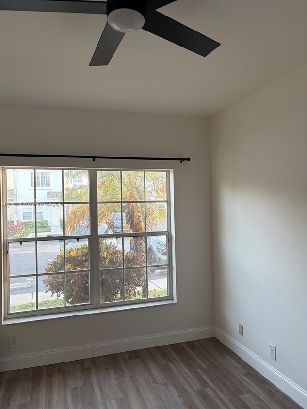 Foto principal - 50 Whitehead Cir