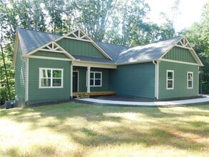 Building Photo - 340 Harmony Dr
