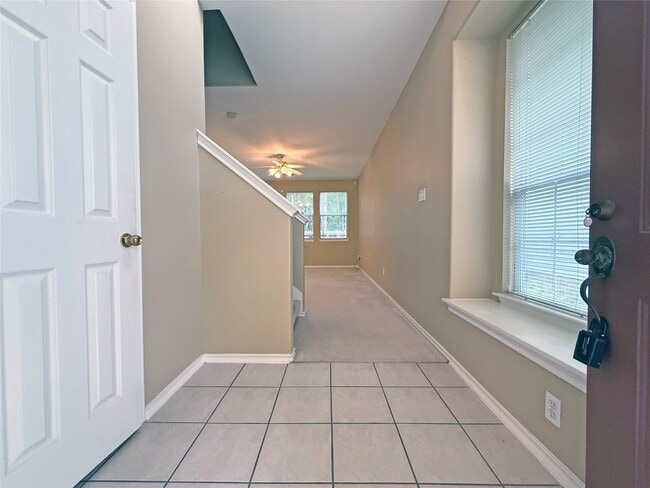 Building Photo - 63 Ledgestone Pl