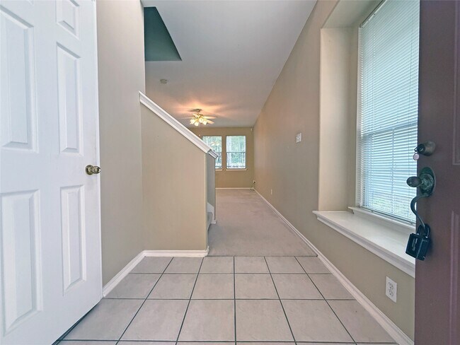 Foto del edificio - 63 Ledgestone Pl