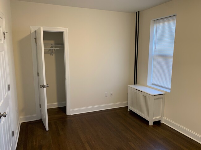 Foto del edificio - 7512 Park Ave