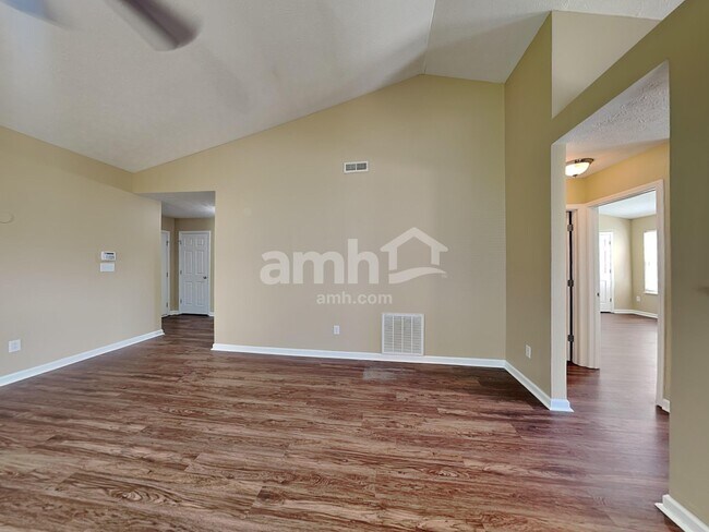 Foto del edificio - 12183 Carriage Stone Dr