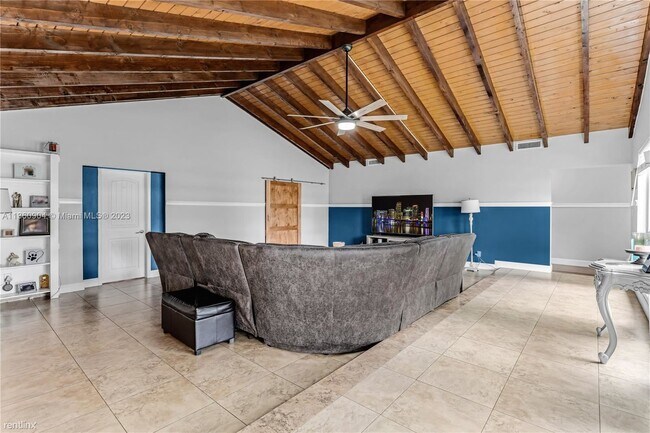Foto del edificio - 3 br, 2 bath House - 131 SW 63rd Ave