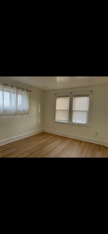 Foto del edificio - 3234 Fanshawe St
