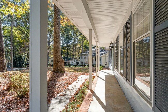 Building Photo - 5301 Emerson Dr