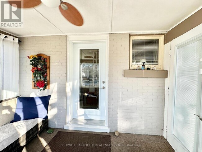 Photo du bâtiment - 387 Horrell Ave