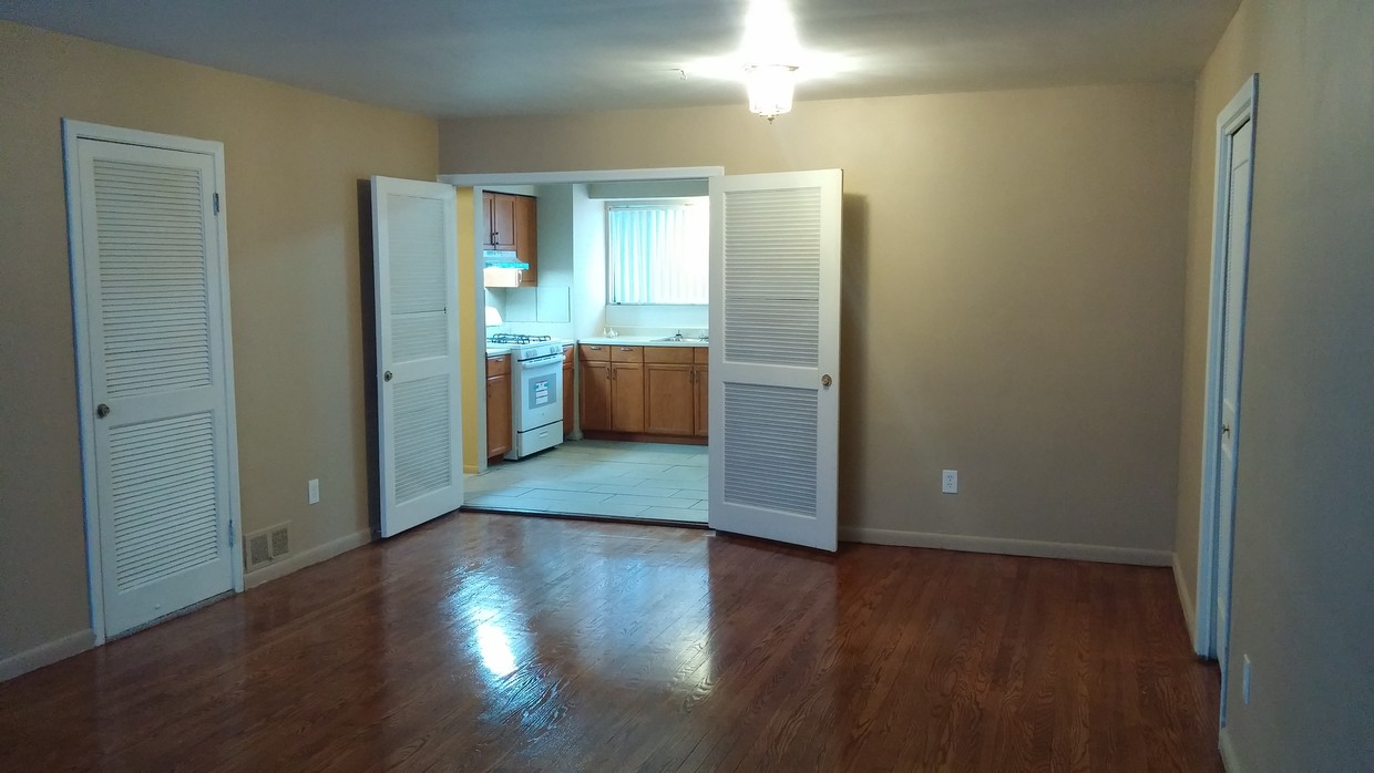 Sala de estar - 19343 Greenfield Rd