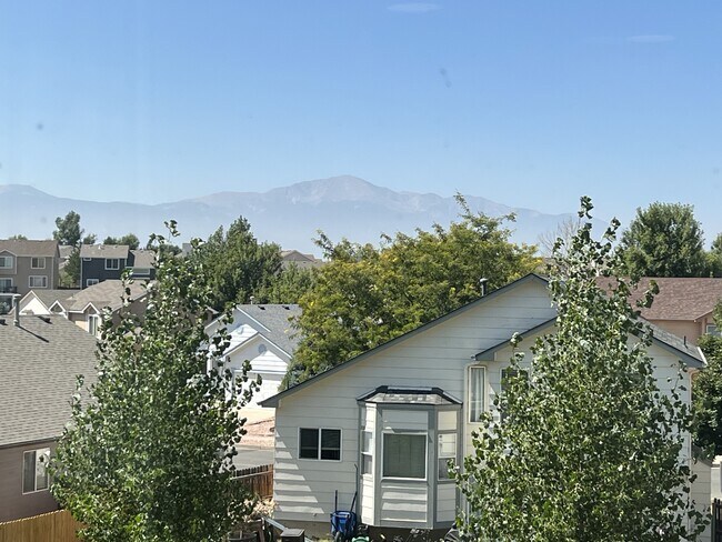 Building Photo - 3966 Pronghorn Meadows Cir