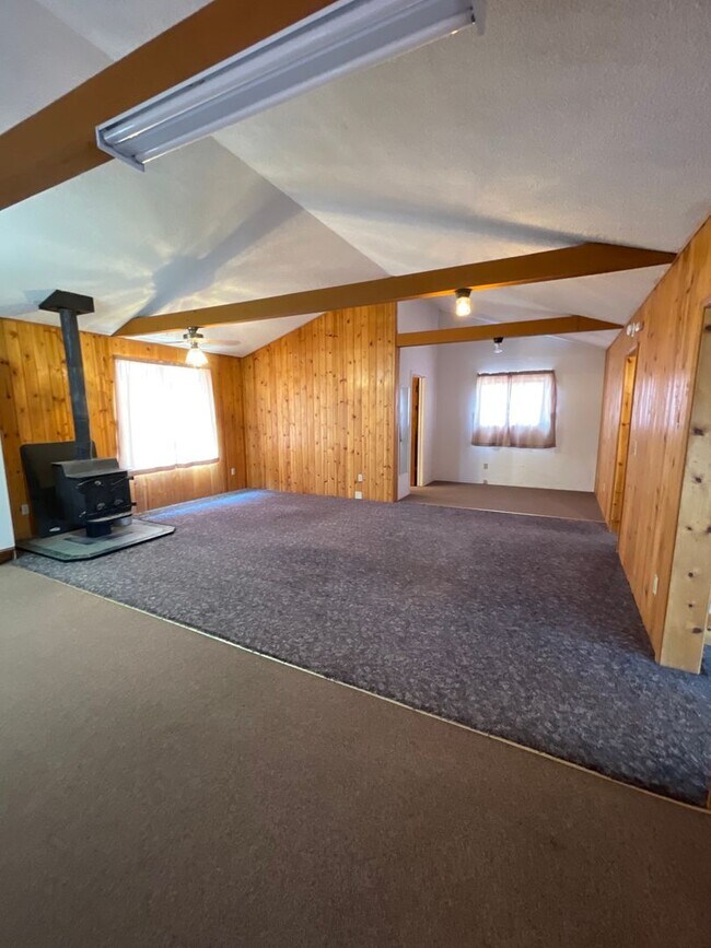 Foto del edificio - Country Living - 1 Bedroom / 1 Bath Home in Redmond