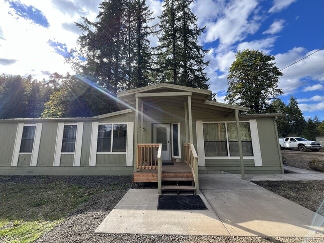 Building Photo - Charming 2-Bed, 2-Bath Country Retreat wit...