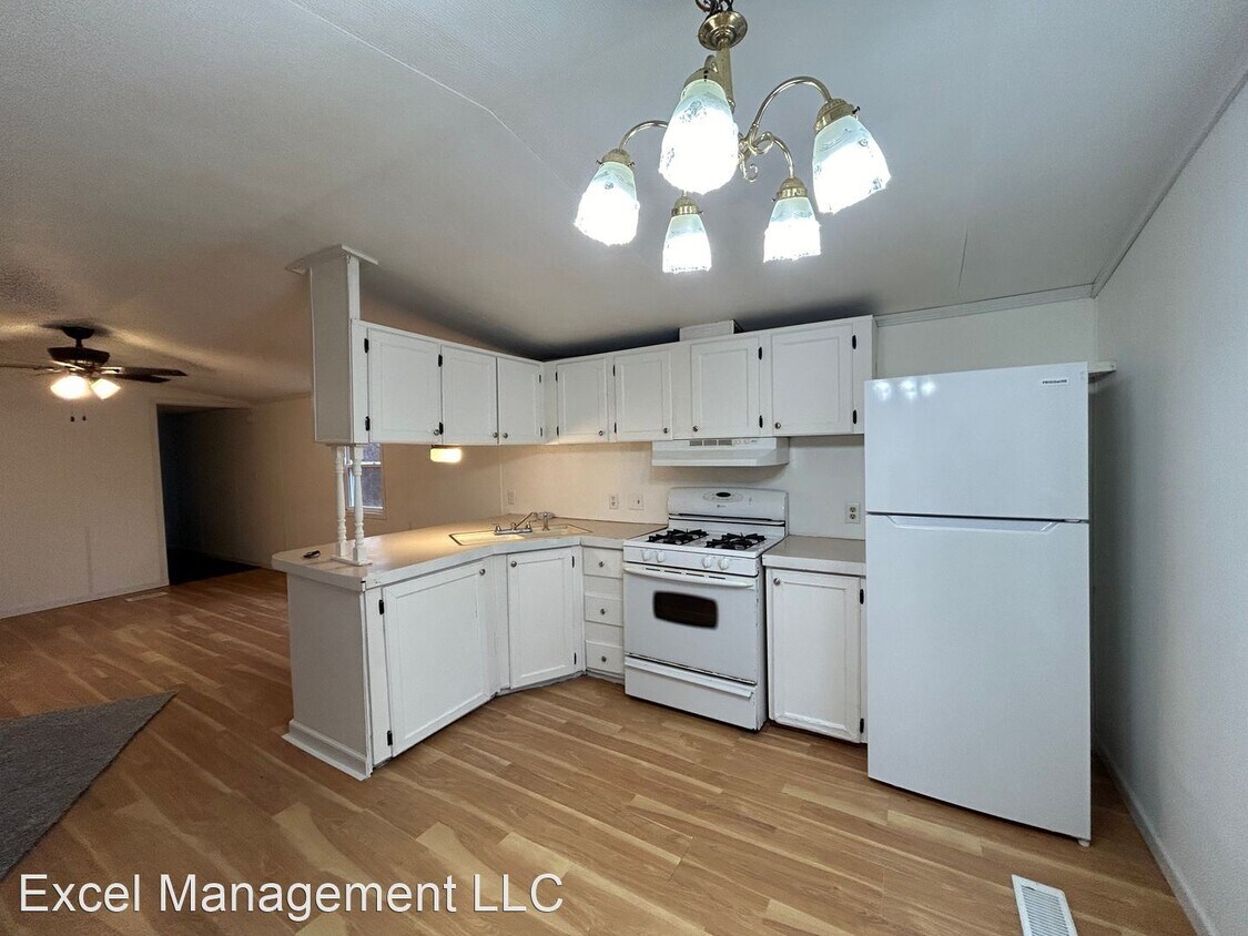 3 br, 1 bath House 3055 E 700 N House Rental in Howe, IN