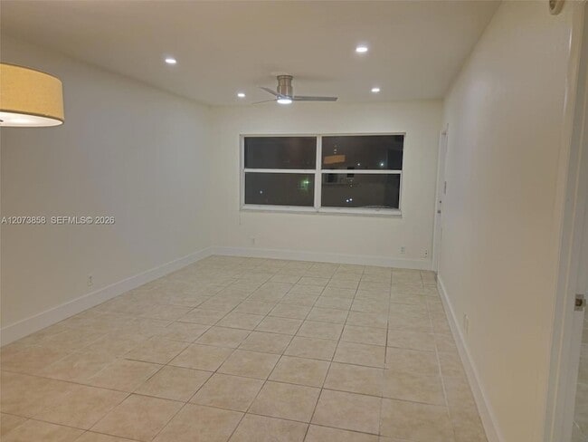 Building Photo - 4800 NW 35th St