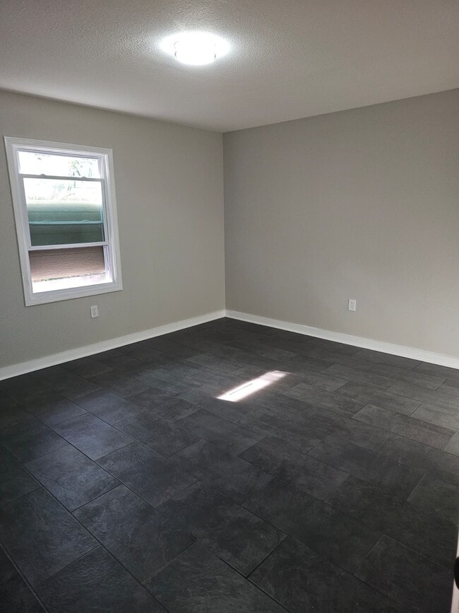 Photo - 2724 Henley Dr House