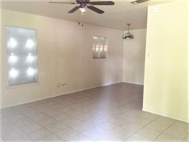 Foto del edificio - 2166 1st St