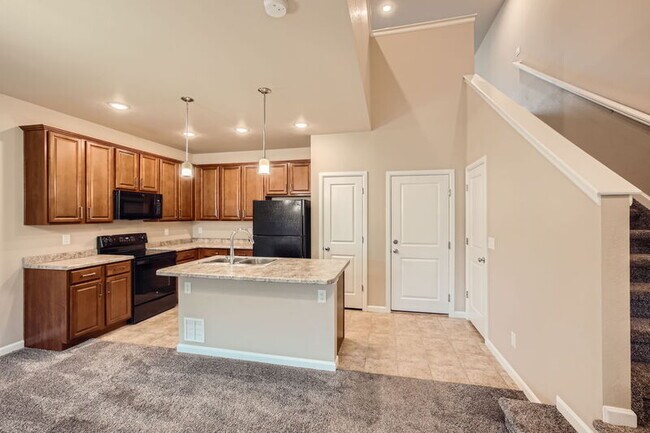 Building Photo - 16419 Rustlers Range Pt