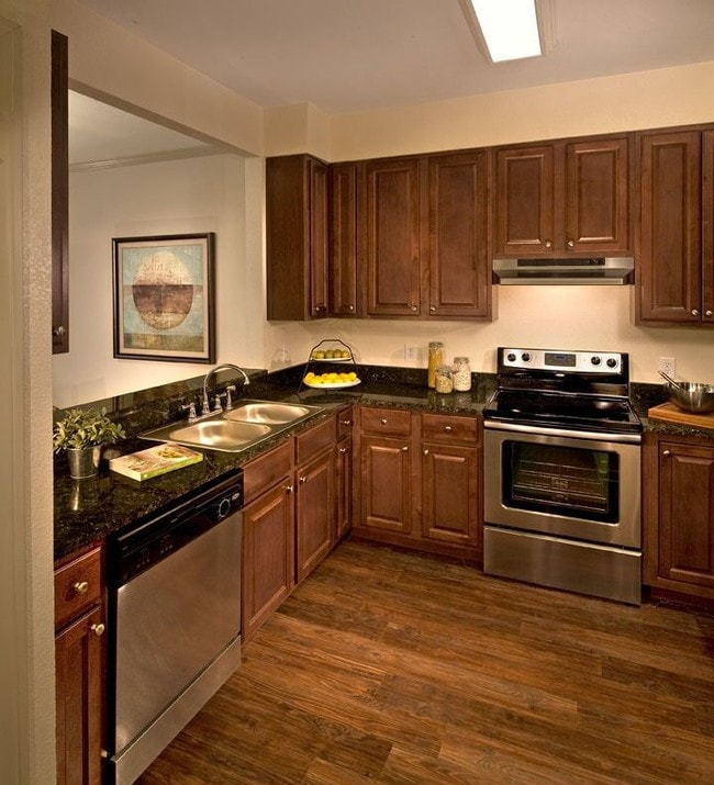 Building Photo - Columbia Parc at the Bayou District