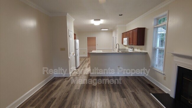 Foto del edificio - 3305 Peninsula Dr