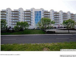 Building Photo - 432 Ocean Blvd N