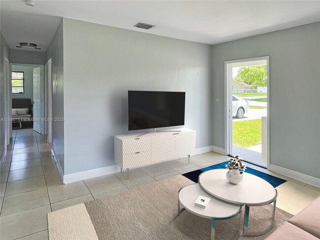 Foto del edificio - 5245 SW 98th Ct