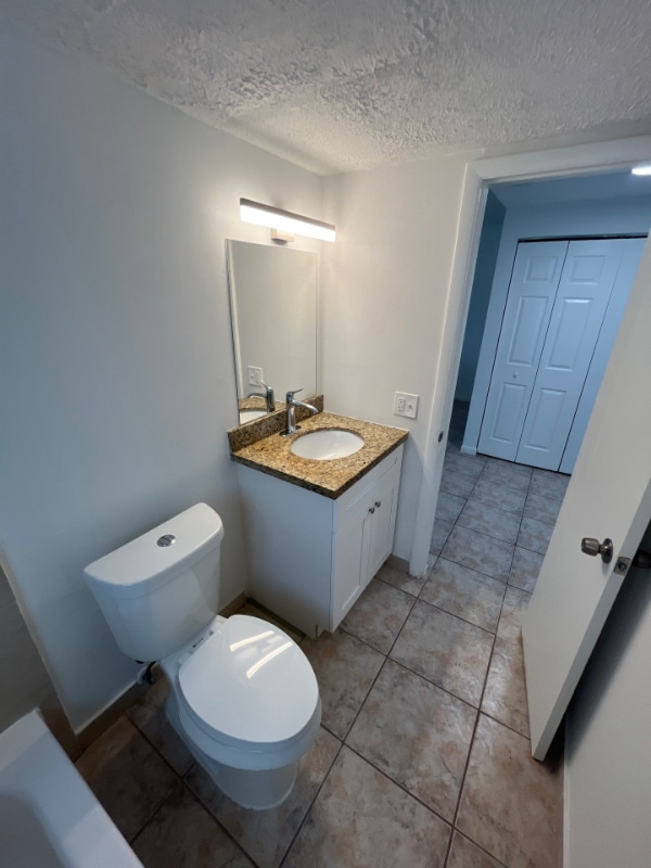 Foto del edificio - 717 NE 10th Ave