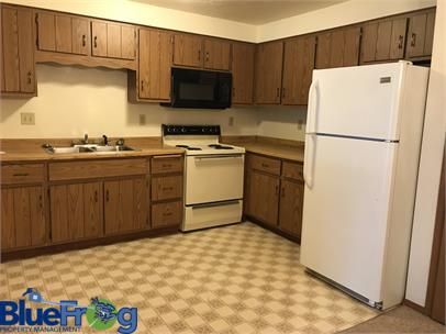 Foto principal - 465 Laverne Drive 1